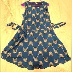 Vintage Blue Cat Dress. Size XL